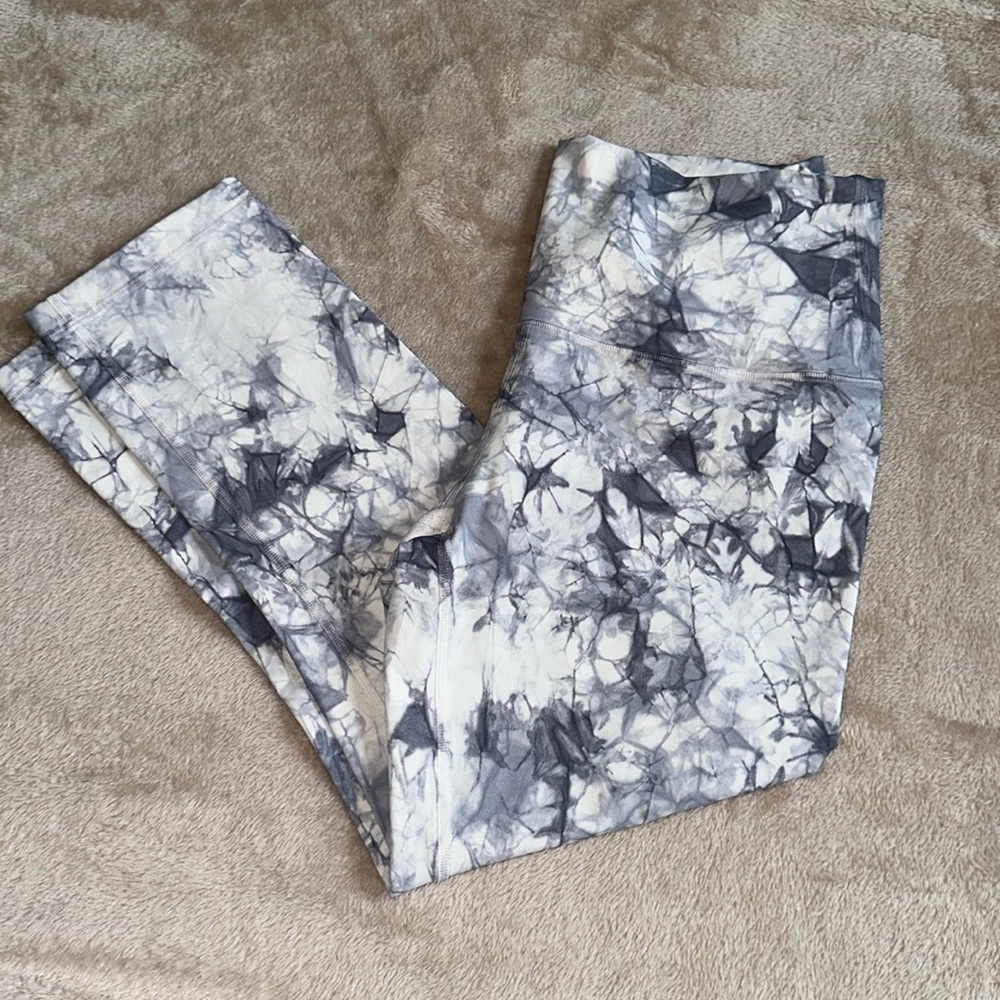 Lululemon Women's White/Gray Leggings